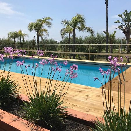 Villa Carolea Ачиреале Екстериор снимка